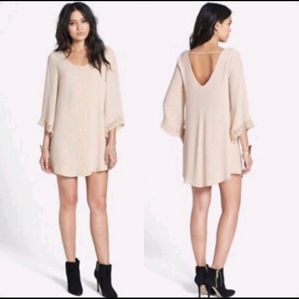 Astr nude 3/4 sleeve dress with lace detail size S